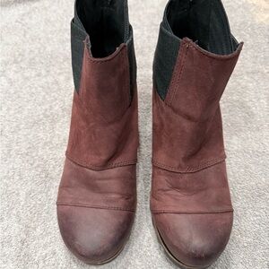 Sorel Addington Heeled Chelsea Waterproof Leather Boots Women’s Size 7.5